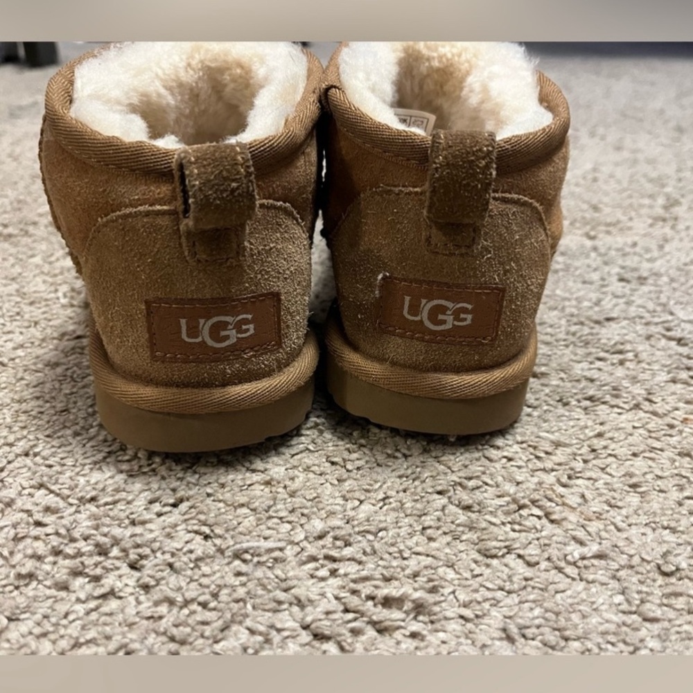 UGG Classic Ultra Mini Boots - Chestnut